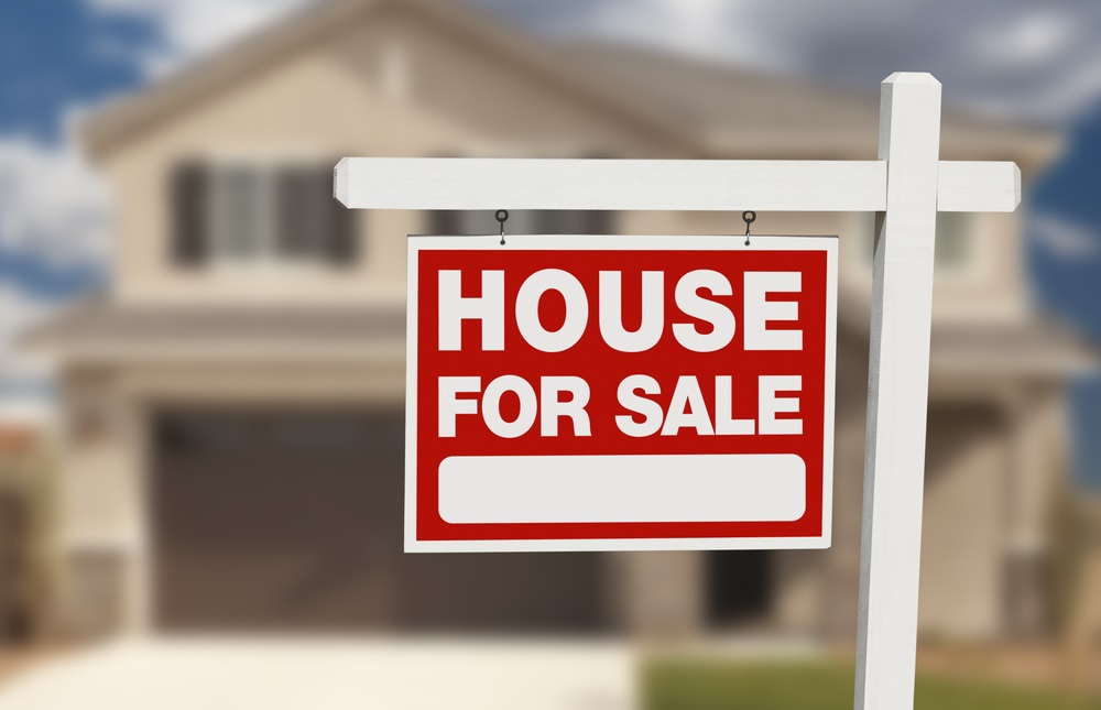 3/2 BEAUTY. LARGE ROI ON PROPERTIES. MUST SELL.