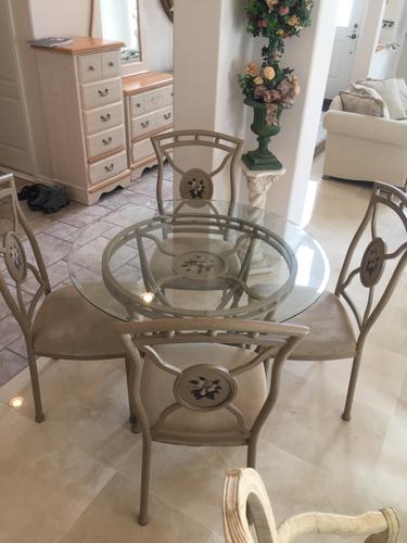GLASS TOP  METAL DINETTE SET - Great Condition!!
