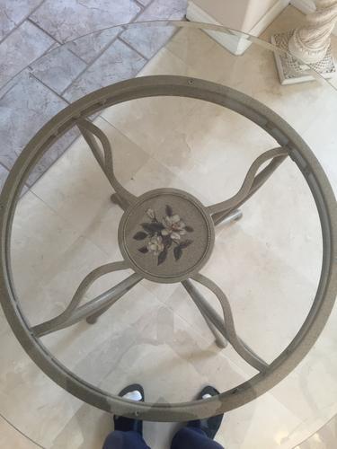 GLASS TOP  METAL DINETTE SET - Great Condition!!