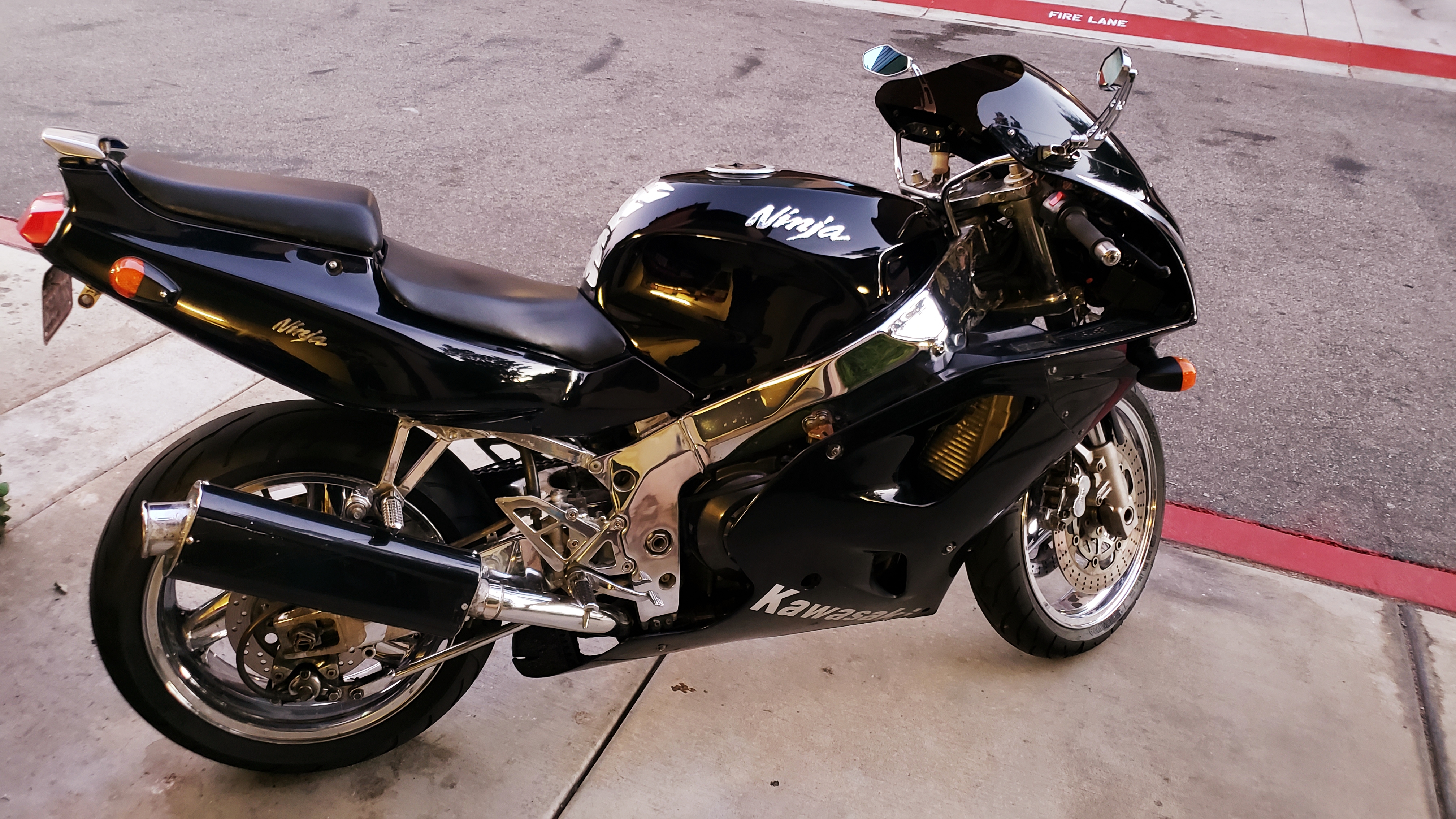 1994 Kawasaki ZX7R With 900 CC Engine