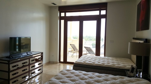 Copal Beach: Luxury condos available at special price! (Belize)