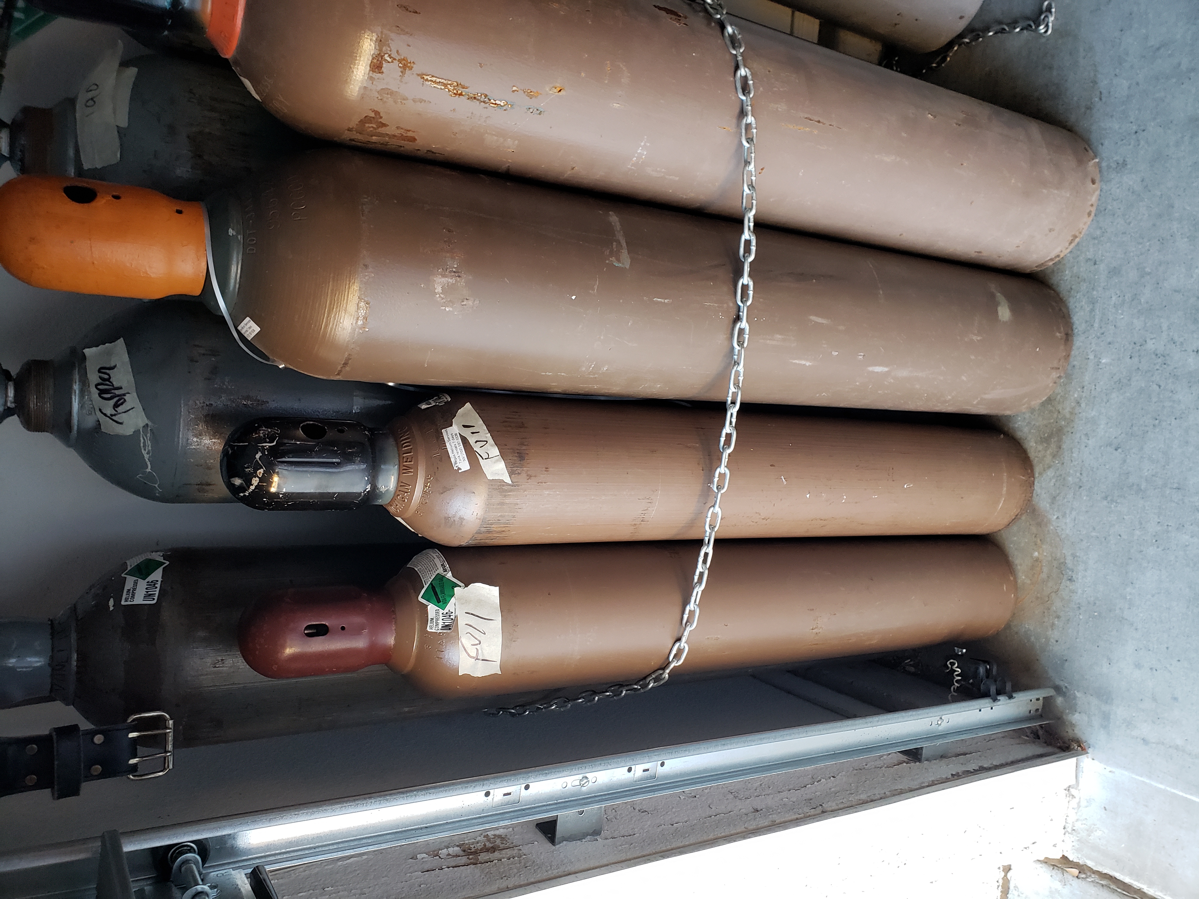 Helium Tank Rentals and Tank Refills in Las Vegas Nevada