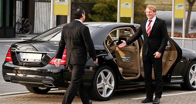 Luxury Airport Ride At Reasonable Prices @7327422252