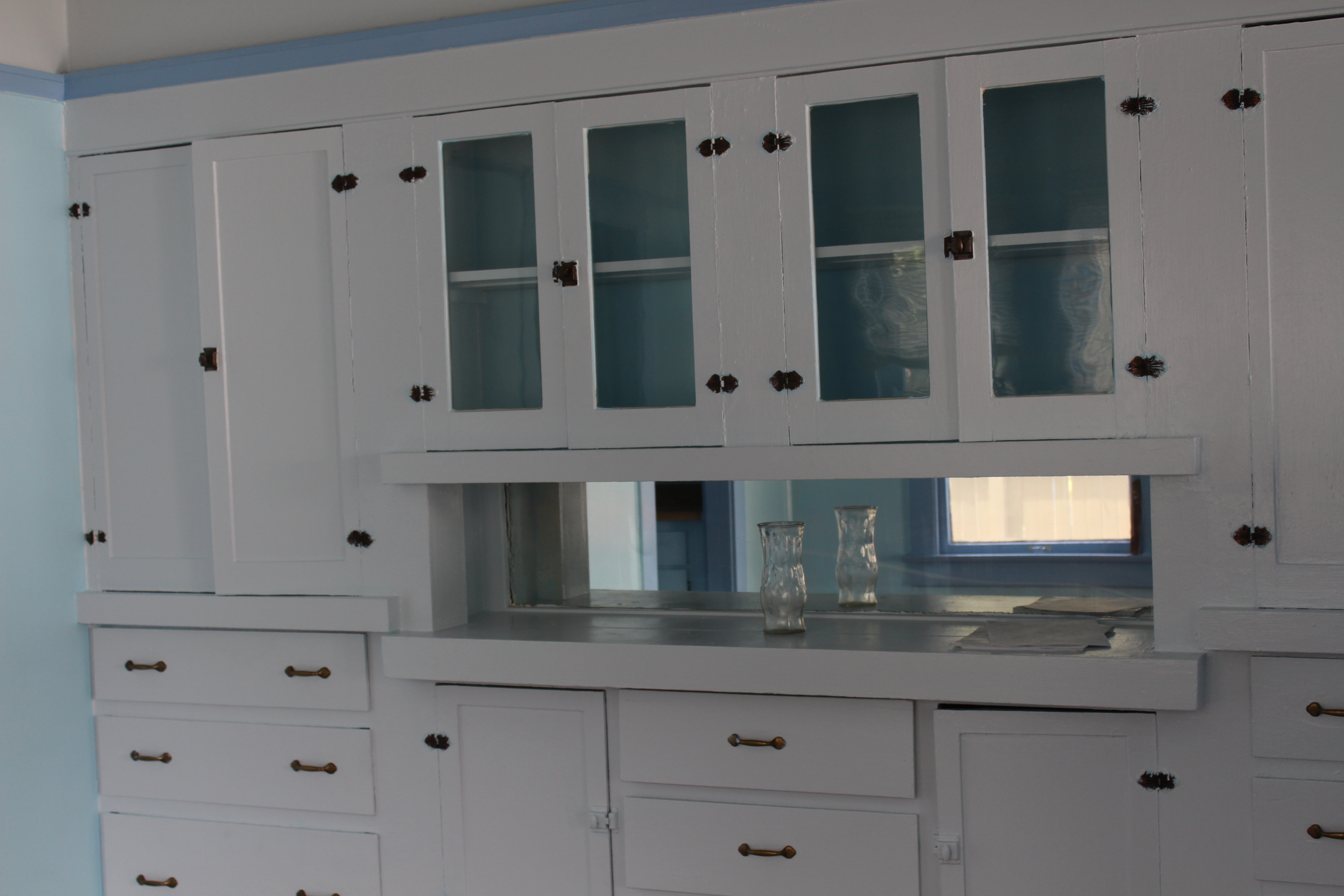 El Monte - Vintage 1 bed/1 bath Apt. Ready for move in.