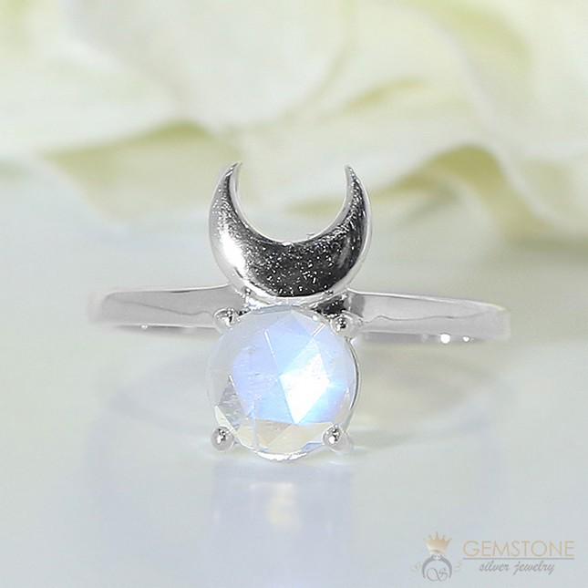 Moonstone Silver rings