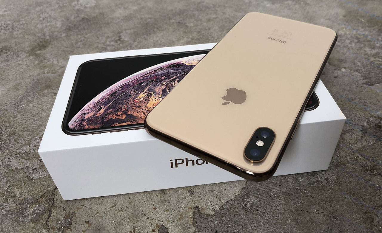 Pennysaver Iphone Xs Max In Queens New York Usa