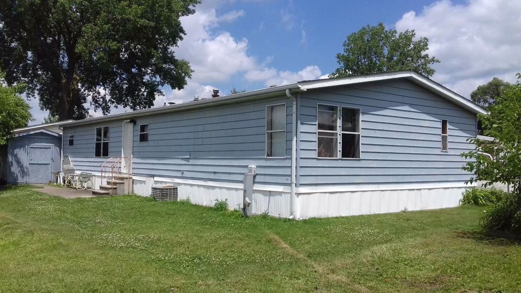 8 JUDITH COURT LYNWOOD ILLINOIS 60411