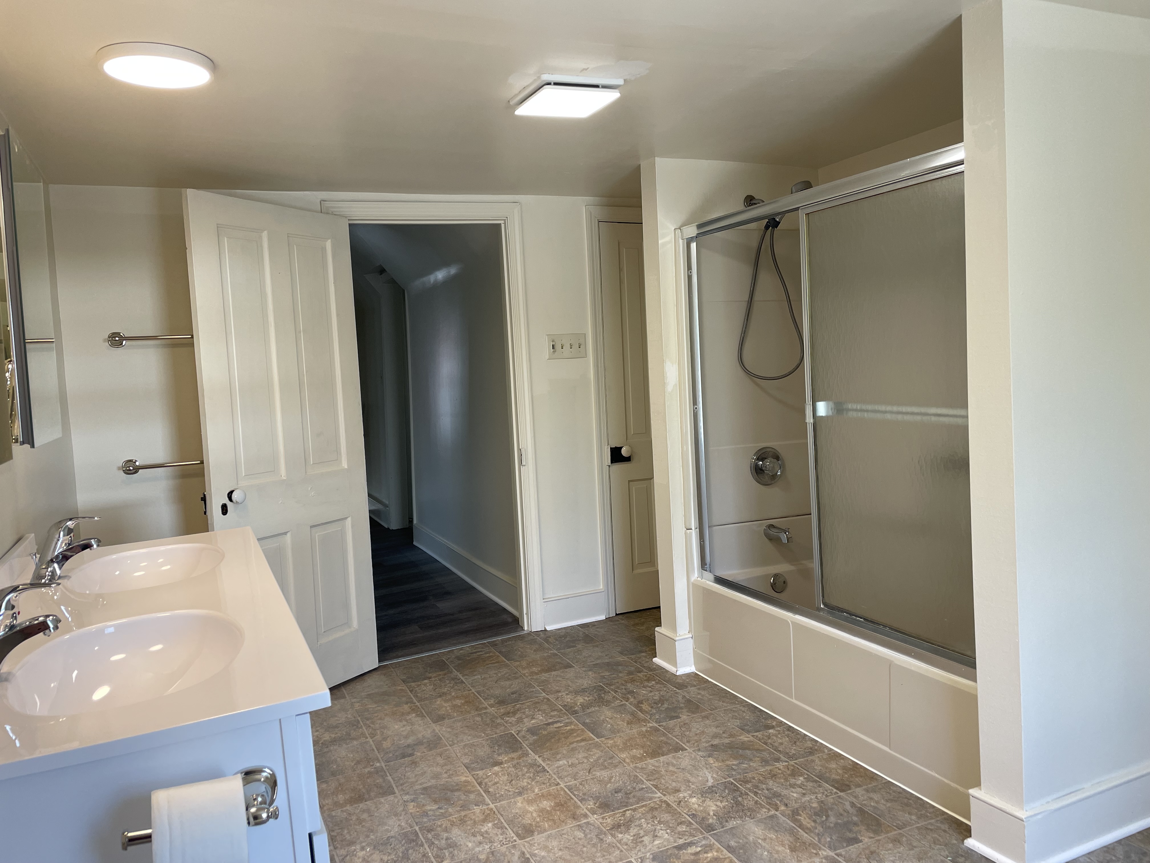 FOR RENT - 2688 Old Philadelphia Pk. Bird In Hand, PA 17505