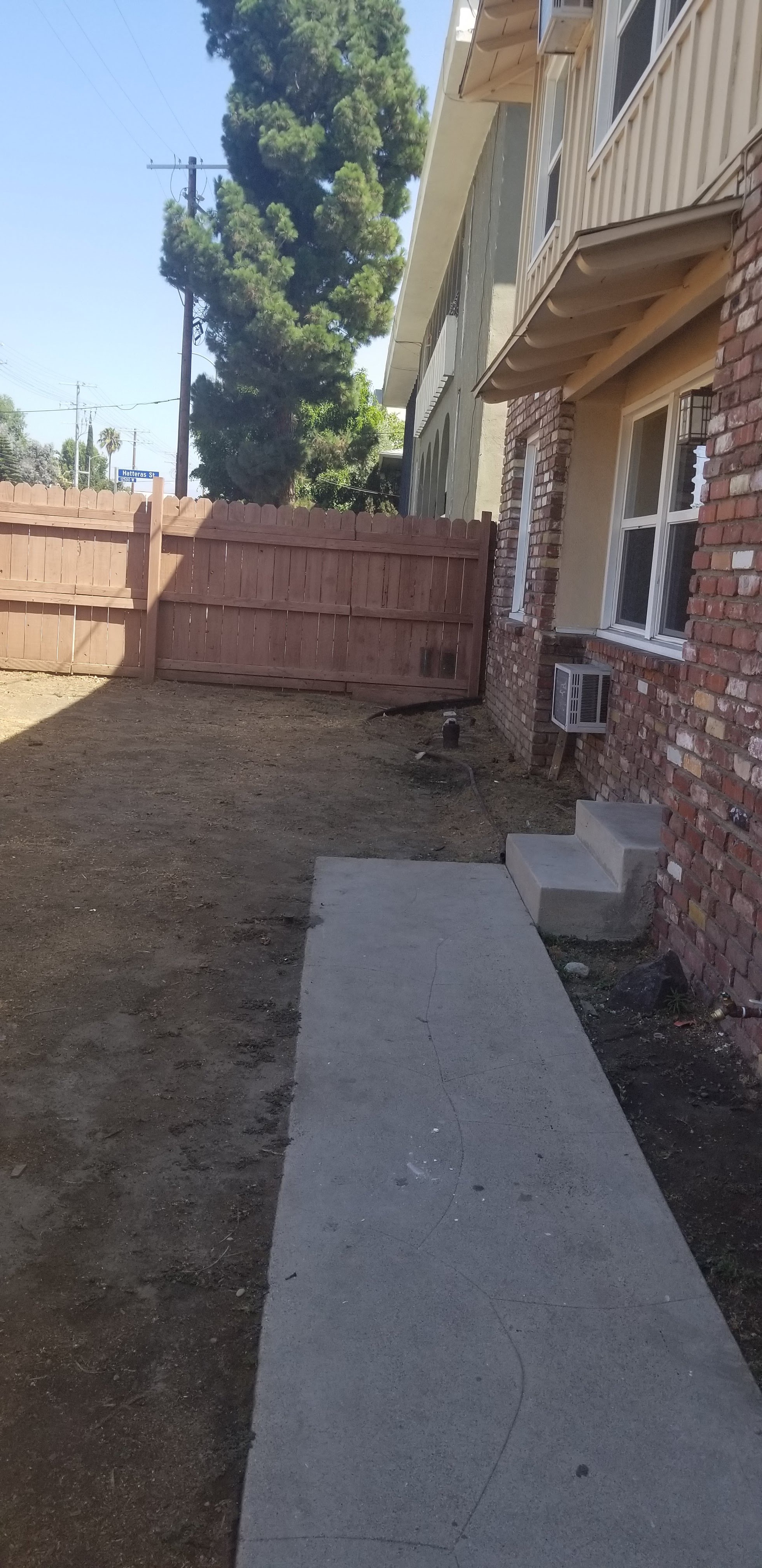 1 bed 1 Bath - Garden Unit with Private entry - Valley Village