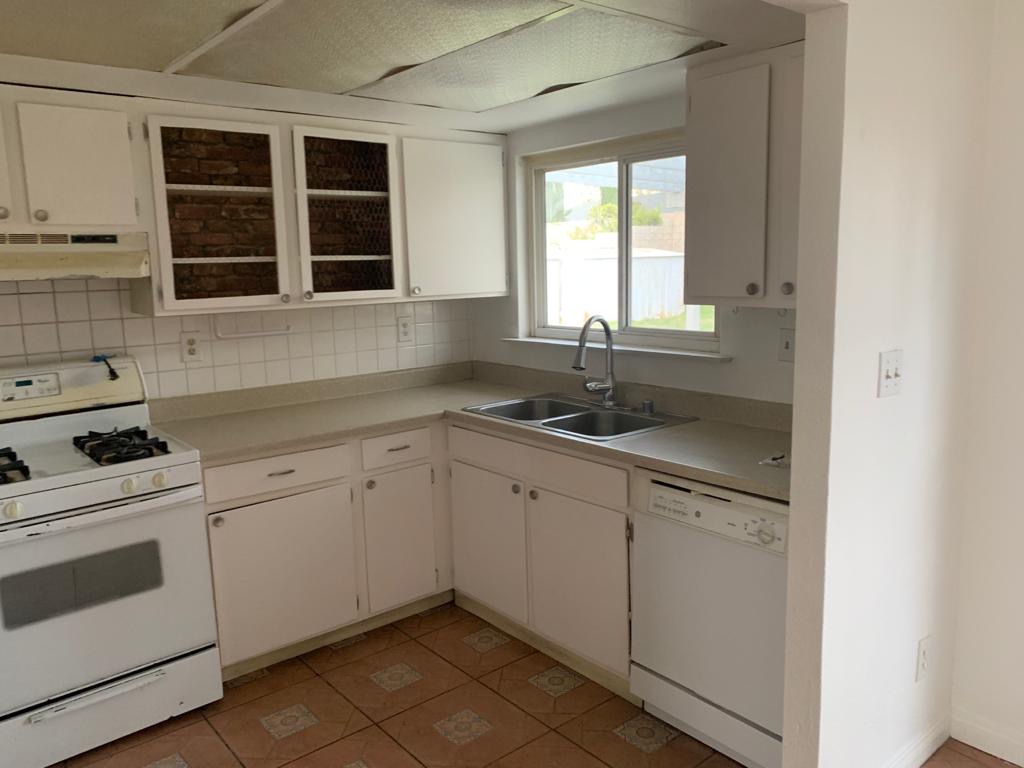 Spacious Fontana Home 4 Rent