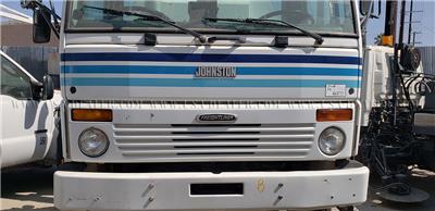 2002 FREIGHTLINER FC70 DIESEL STREET SWEEPER