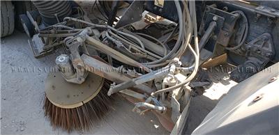 2002 FREIGHTLINER FC70 DIESEL STREET SWEEPER