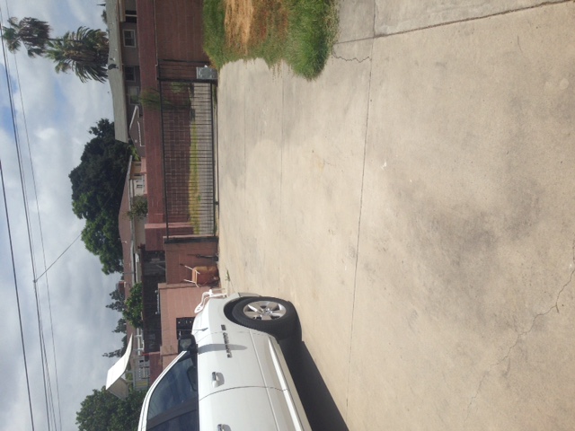 ROOM RENTAL LRG BEDROOM AND BATH INCL DIRECT TV INTERNET AND ALL UTILITIES 795.00