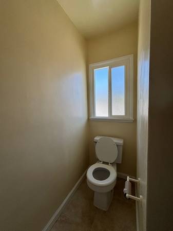2 BEDROOM SIN SANTA MONICA