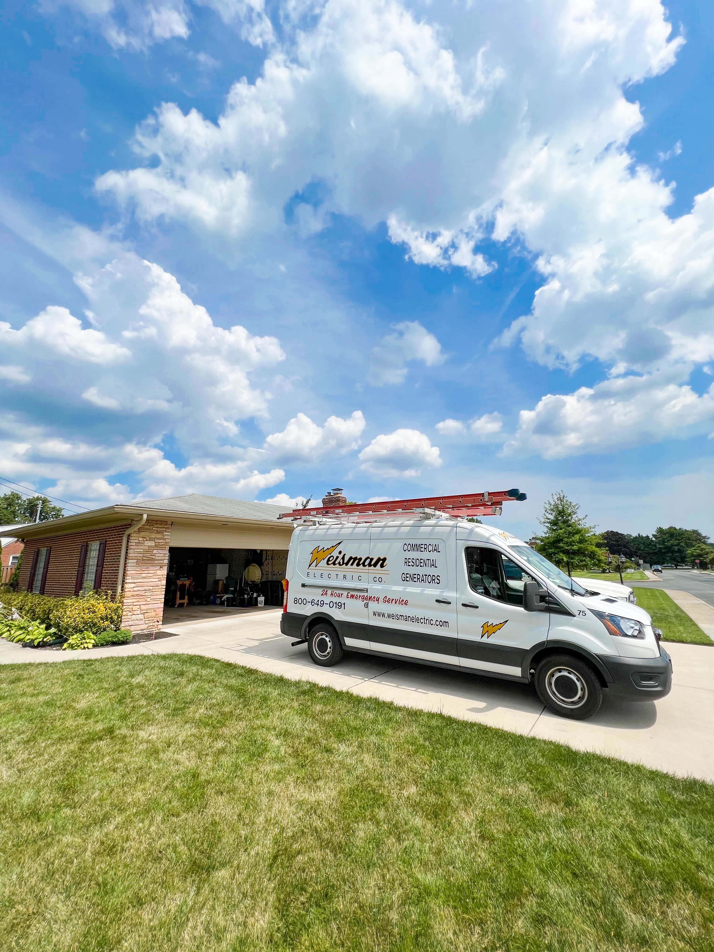 Call a 24-Hour Electrician & Commercial Electrical Expert in Severn