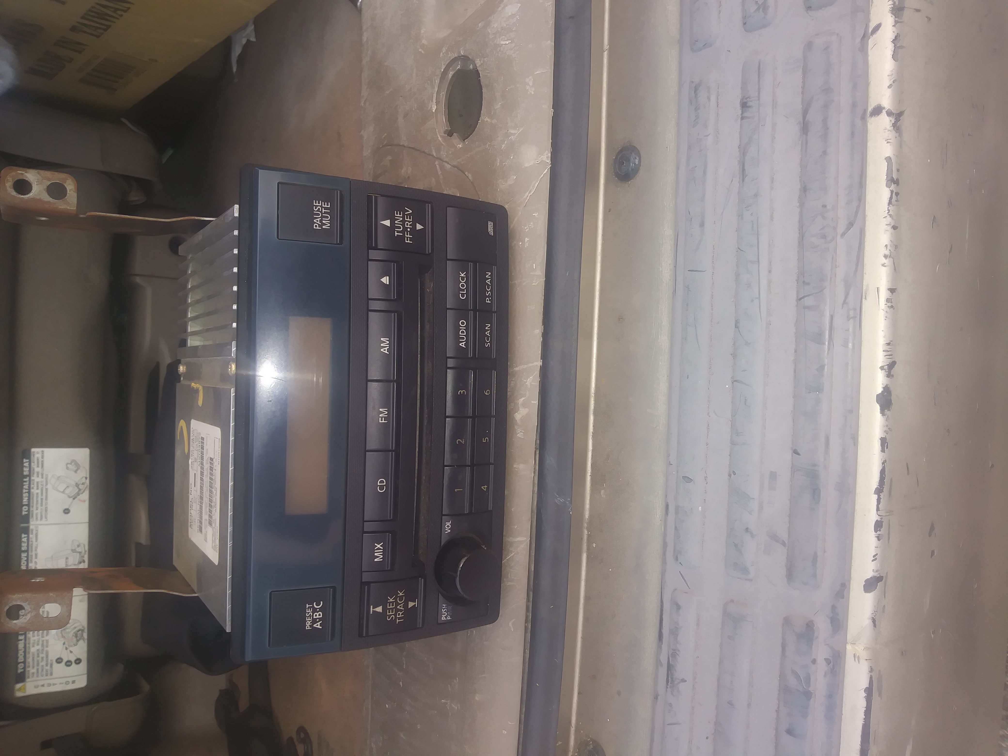 factory nissan alitma cd player 2003-2010 models