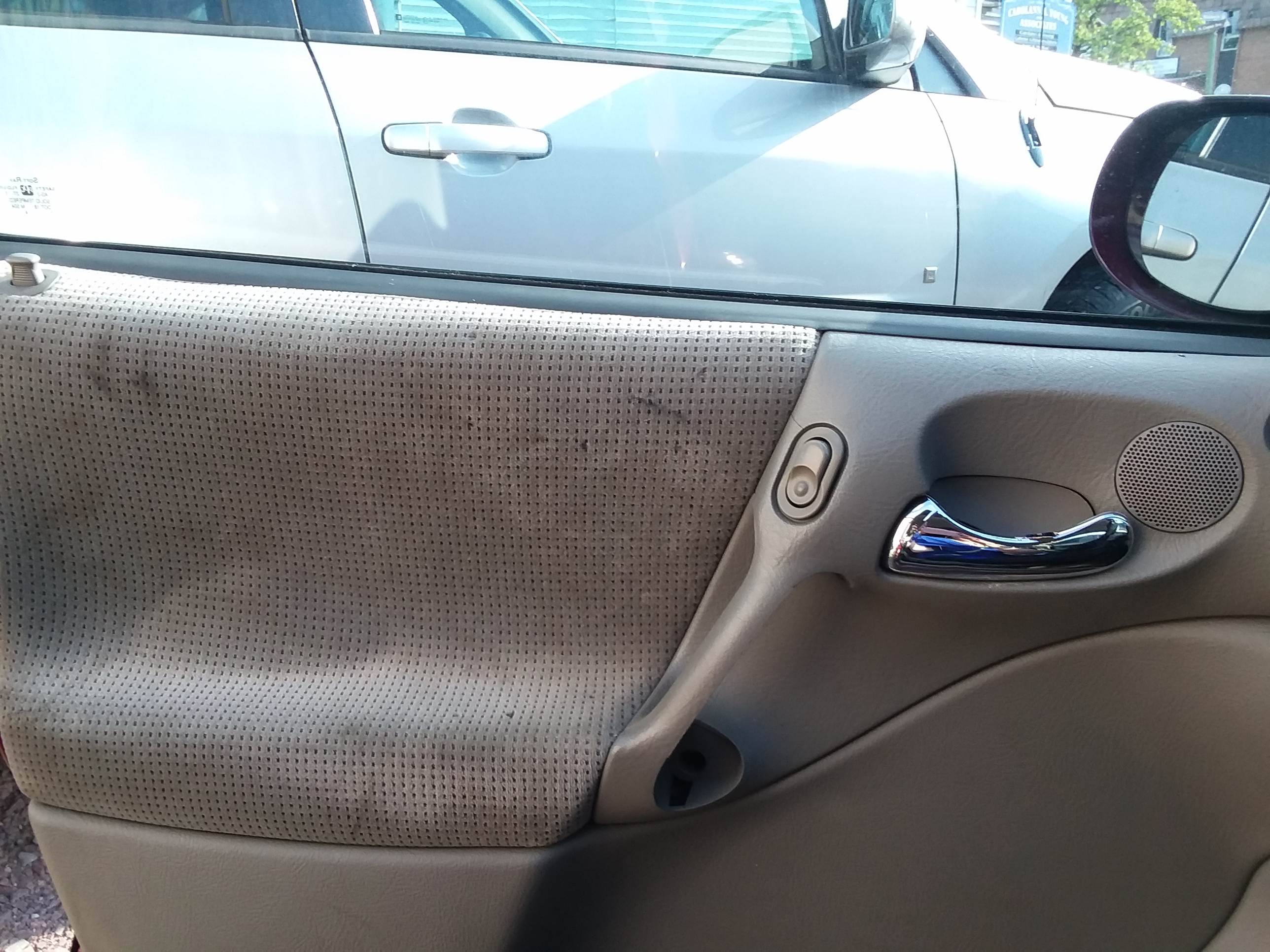 2001 saturn L series 200