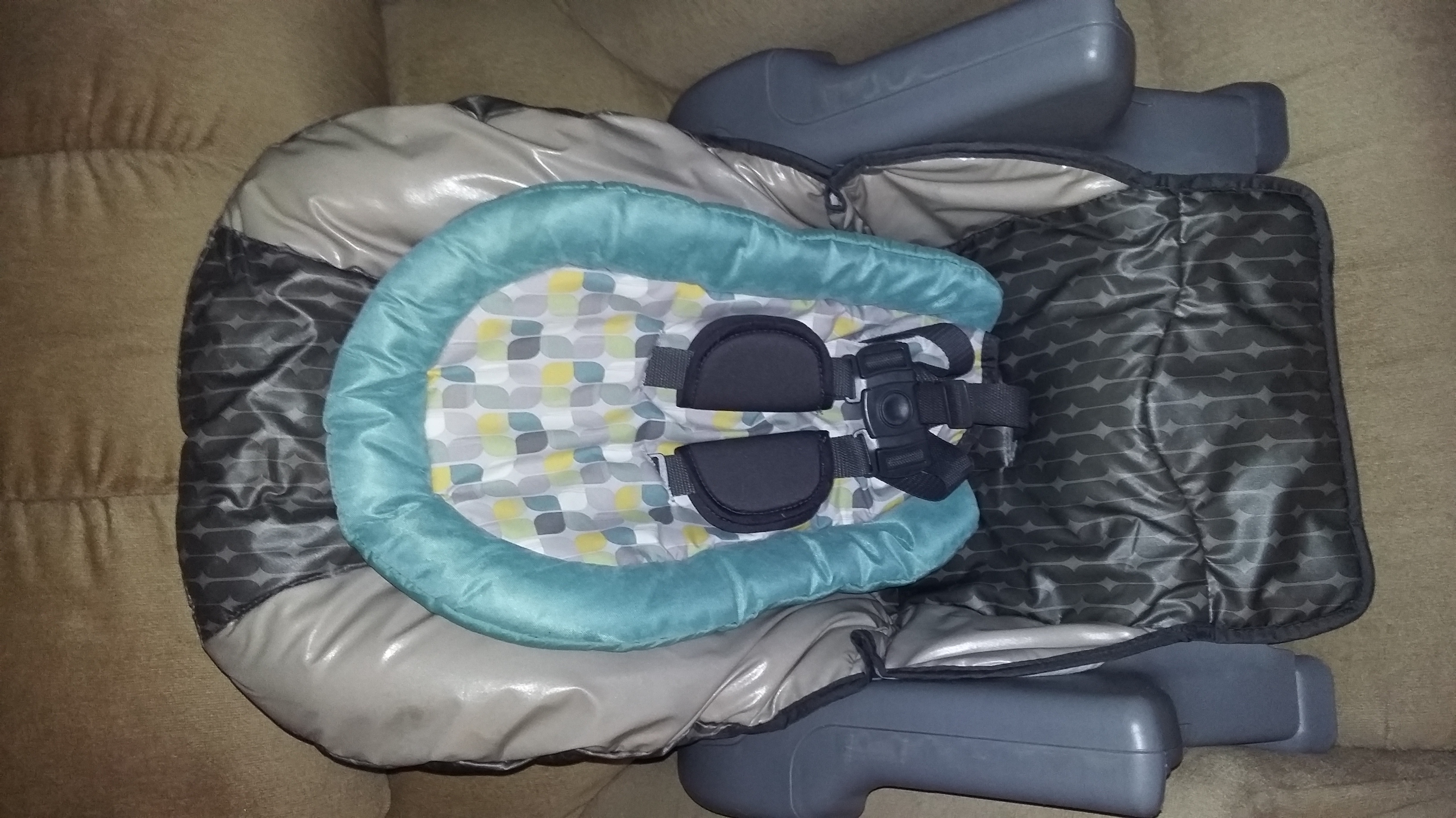 Graco duo high chair Booster seat with  removeable tray.