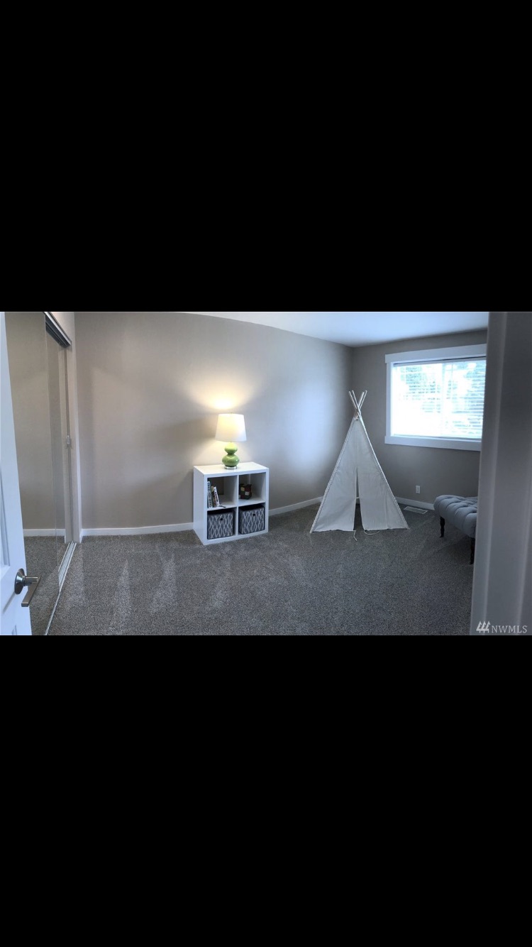 Rent room female only Room 4 rent