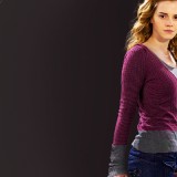 Emma-Watson-Wide-Screen-Wallpapers-09
