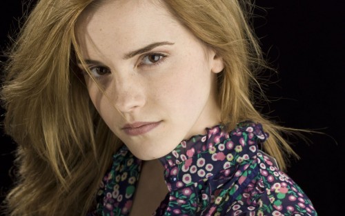 Emma-Watson-Wide-Screen-Wallpapers-33.jpg