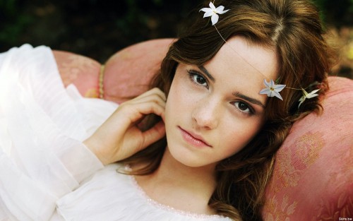 Emma-Watson-Wide-Screen-Wallpapers-71.jpg