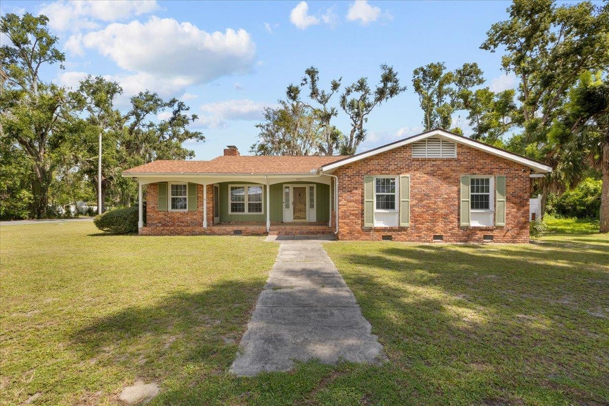 502  Bay<br>Perry, FL