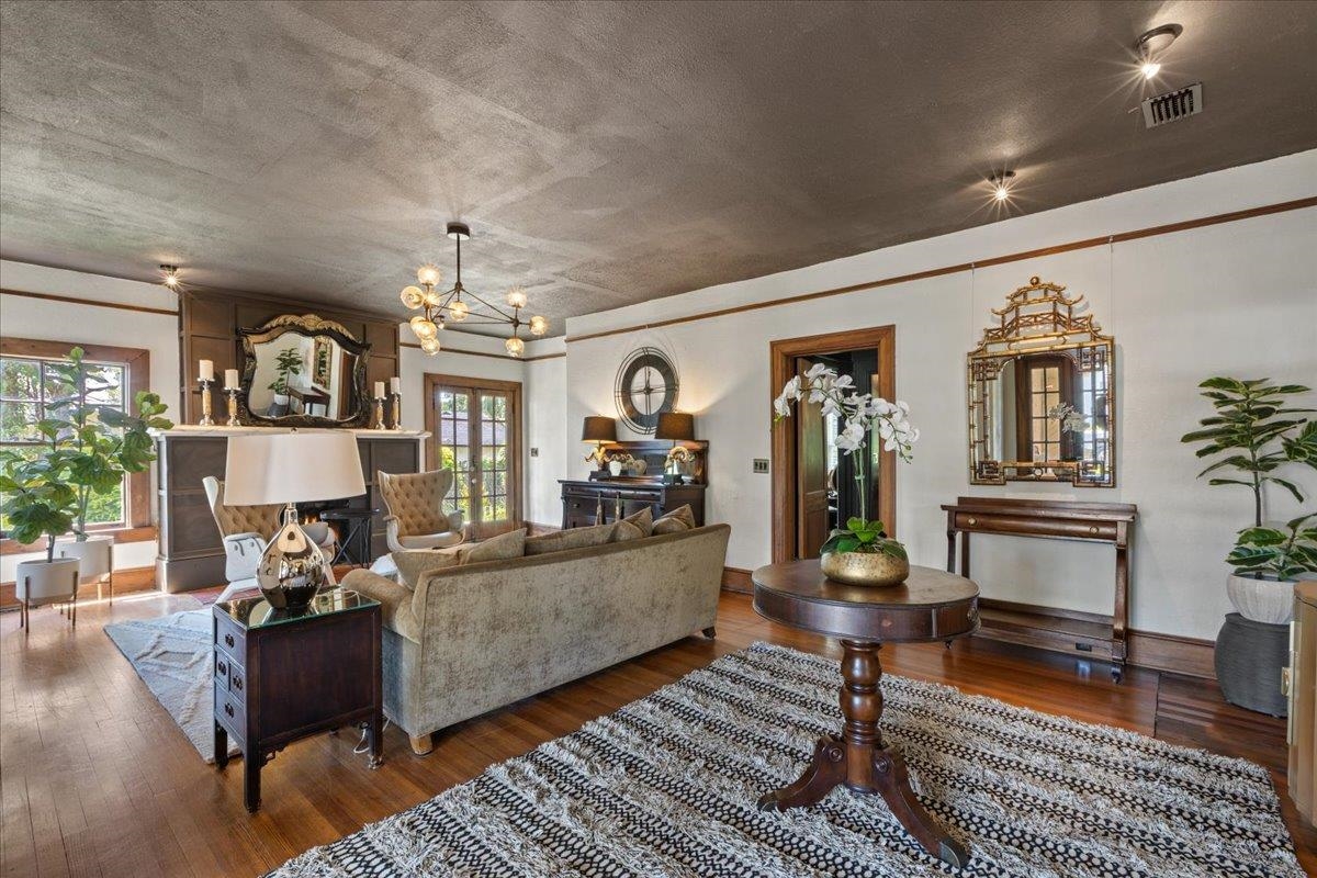 615 Washington<br>Perry, FL