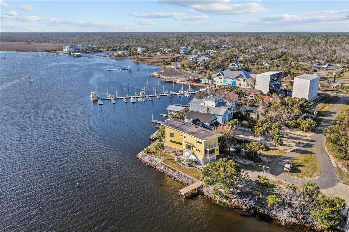 121  Main<br>Steinhatchee, FL