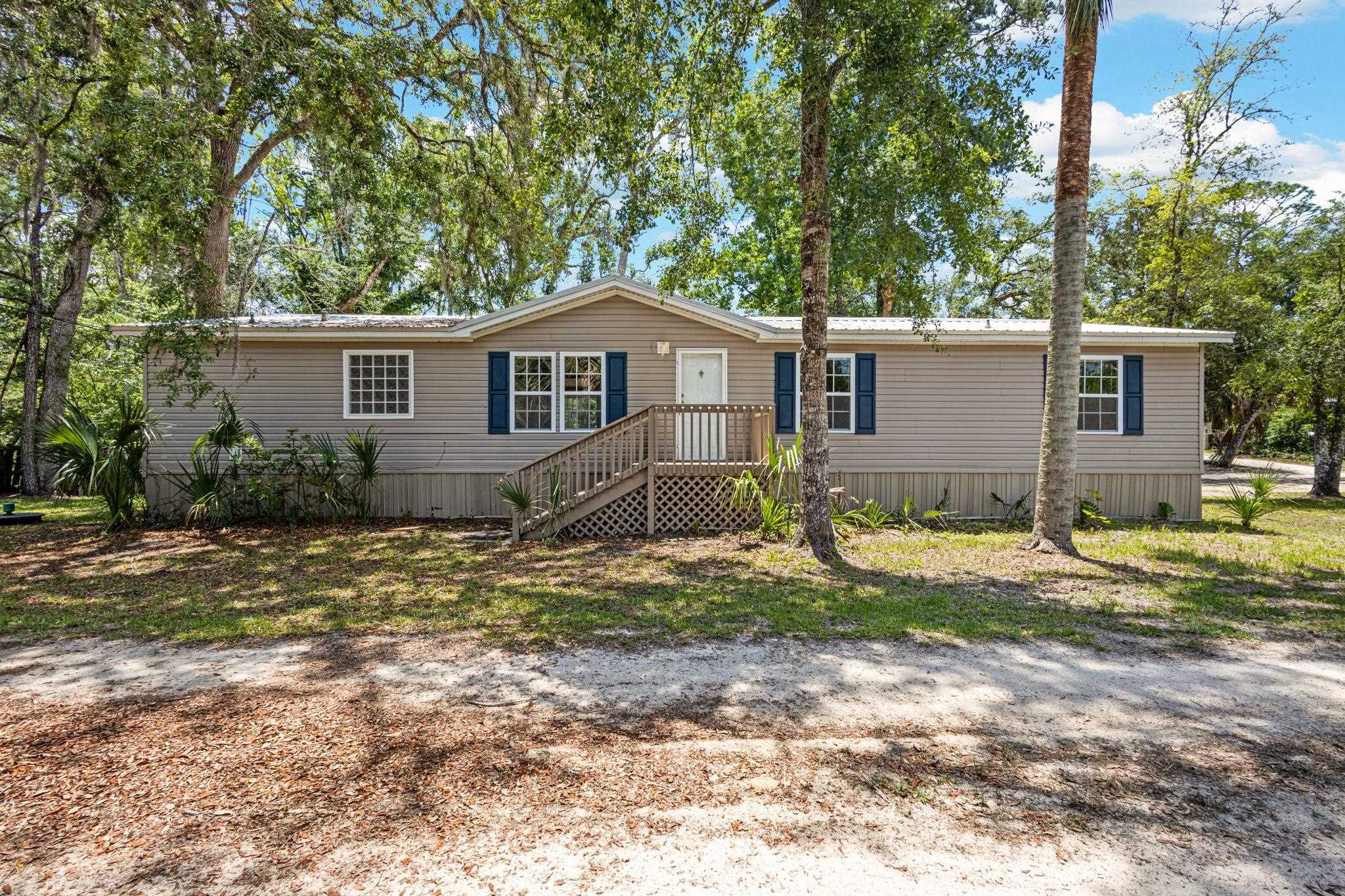 1522  Cedar<br>Steinhatchee, FL