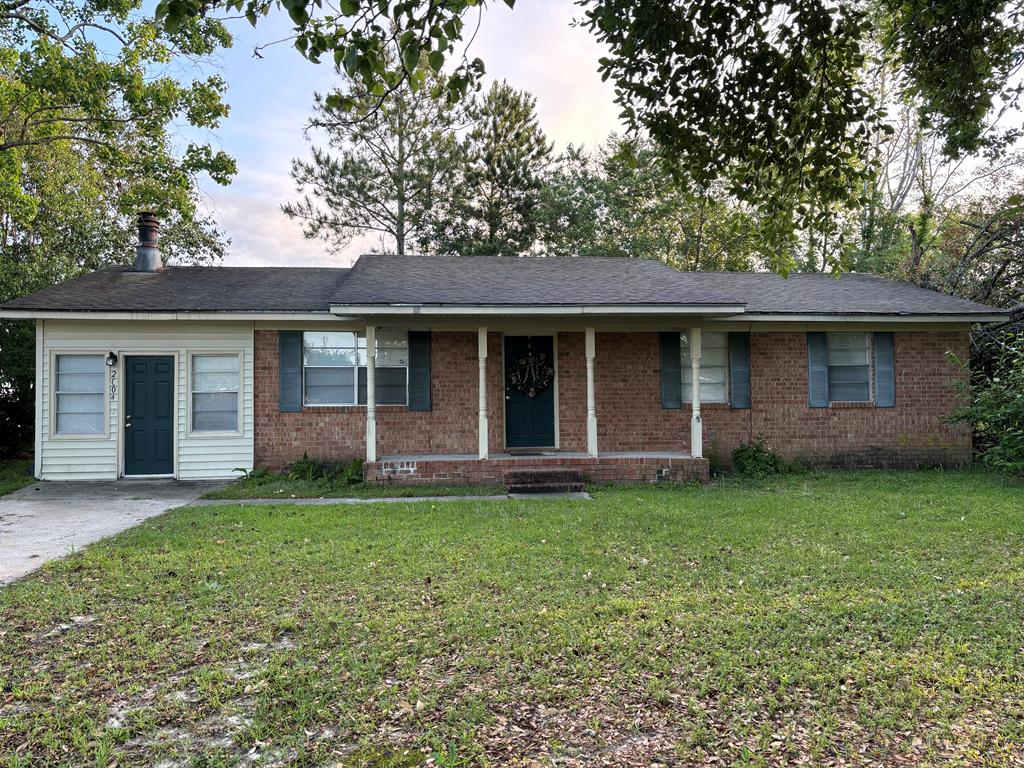 2004 NORTHSIDE DR<br>Valdosta, GA