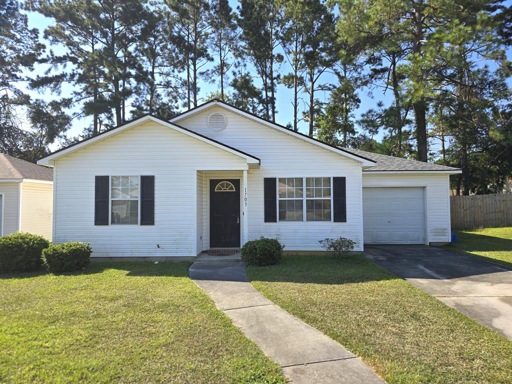 1703  Largo Circle<br>Valdosta, GA