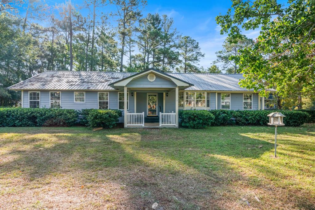 900 E Main Street<br>Hahira, GA