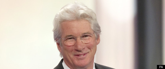 Richard Gere 62 ára er í dag ekki ánægður með sitt frægasta hlutverk. Hann er sérstaklega gagnrýninn á birtingarmynd viðskiptamanna í myndinni - en ekki birtingarmynd vændiskonunnar?