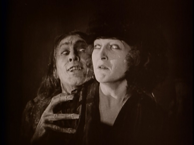 Elsta Dr. Jekyll & Mr. Hyde útgáfan. Þögul mynd frá 1920 með John Barrymore.