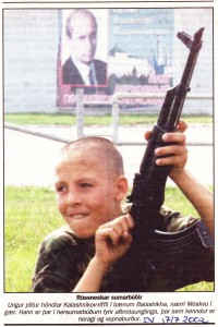 Rússneskar sumarbúðir, Putin plakat í bakgrunninum. 2002.