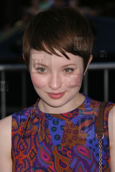 Emily Browning
09/19/10 "Lege...