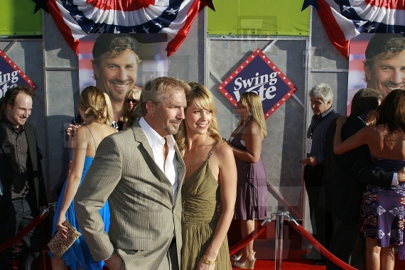 "Swing Vote" Premiere