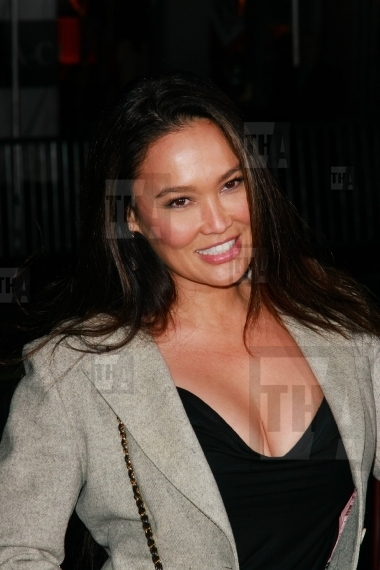 Tia Carrere 