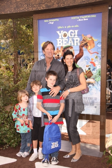 Kevin Sorbo and Family
12/11/...