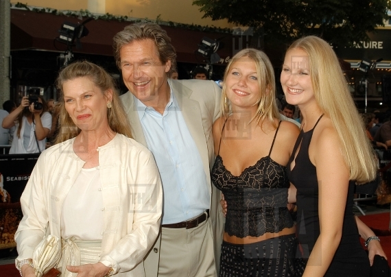 Jeff Bridges & family