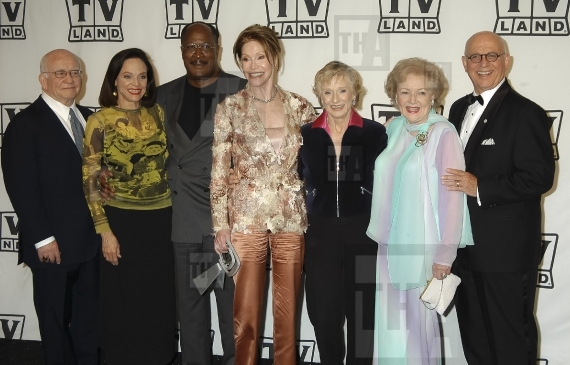 Red Carpet Retro - 'The Mary Tyler Moore Show' Cast - Ed Asner, 