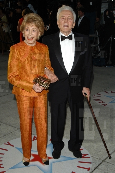 Red Carpet Retro - Kirk Douglas and wife Anne