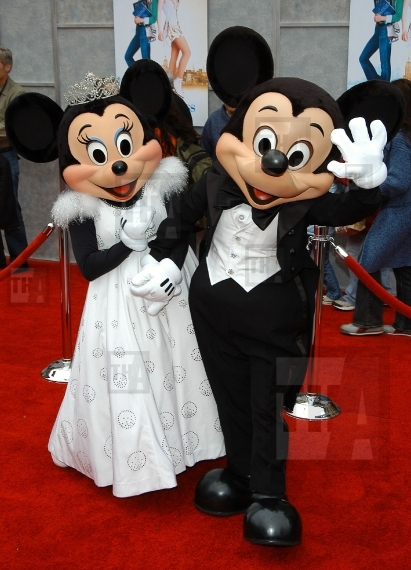 Red Carpet Retro - Minnie and Mickey Mouse