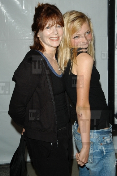 Red Carpet Retro - Frances Fisher and Francesca Fisher-Eastwood