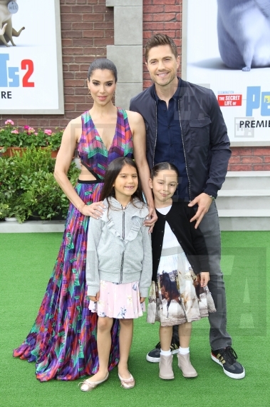 Roselyn Sanchez, Eric Winter and his family