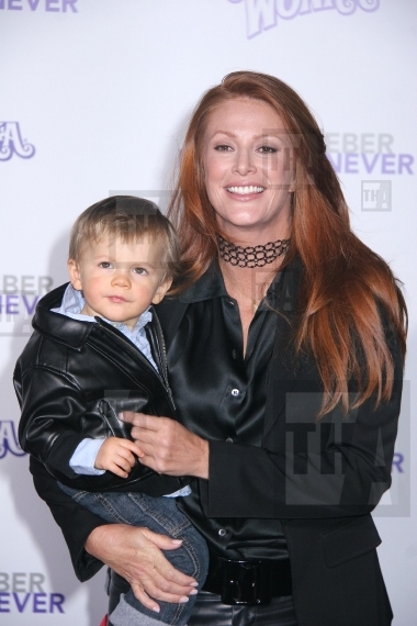 Angie Everhart