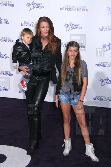 Angie Everhart