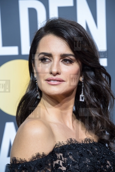 Penelope Cruz arrives at the 75th Annual...