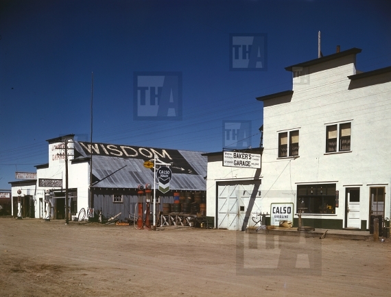 Gas Station, 1942